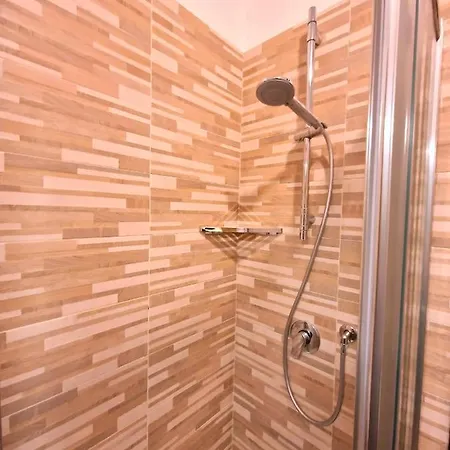 Wald Haus Apartment *